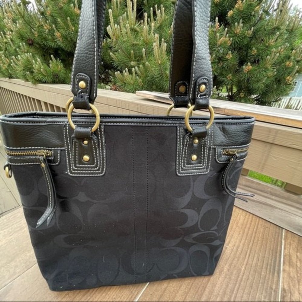COACH Black Signature Tote with Multi Colored Striped lining - Picture 2 of 9